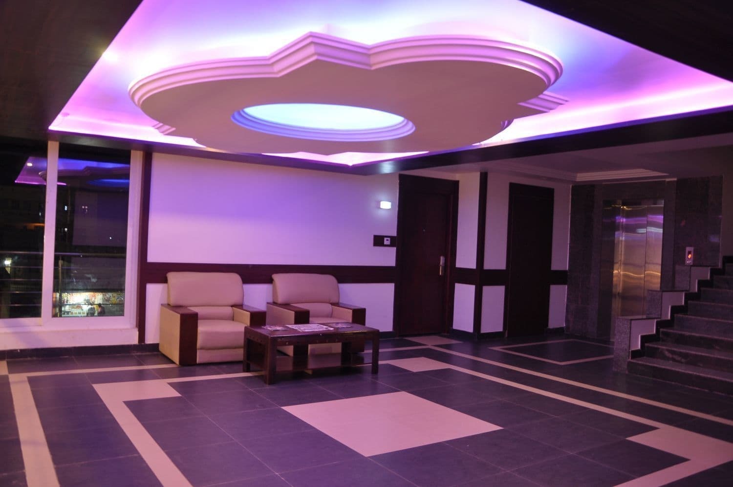 Grand Clarks Inn Бадами Екстериор снимка