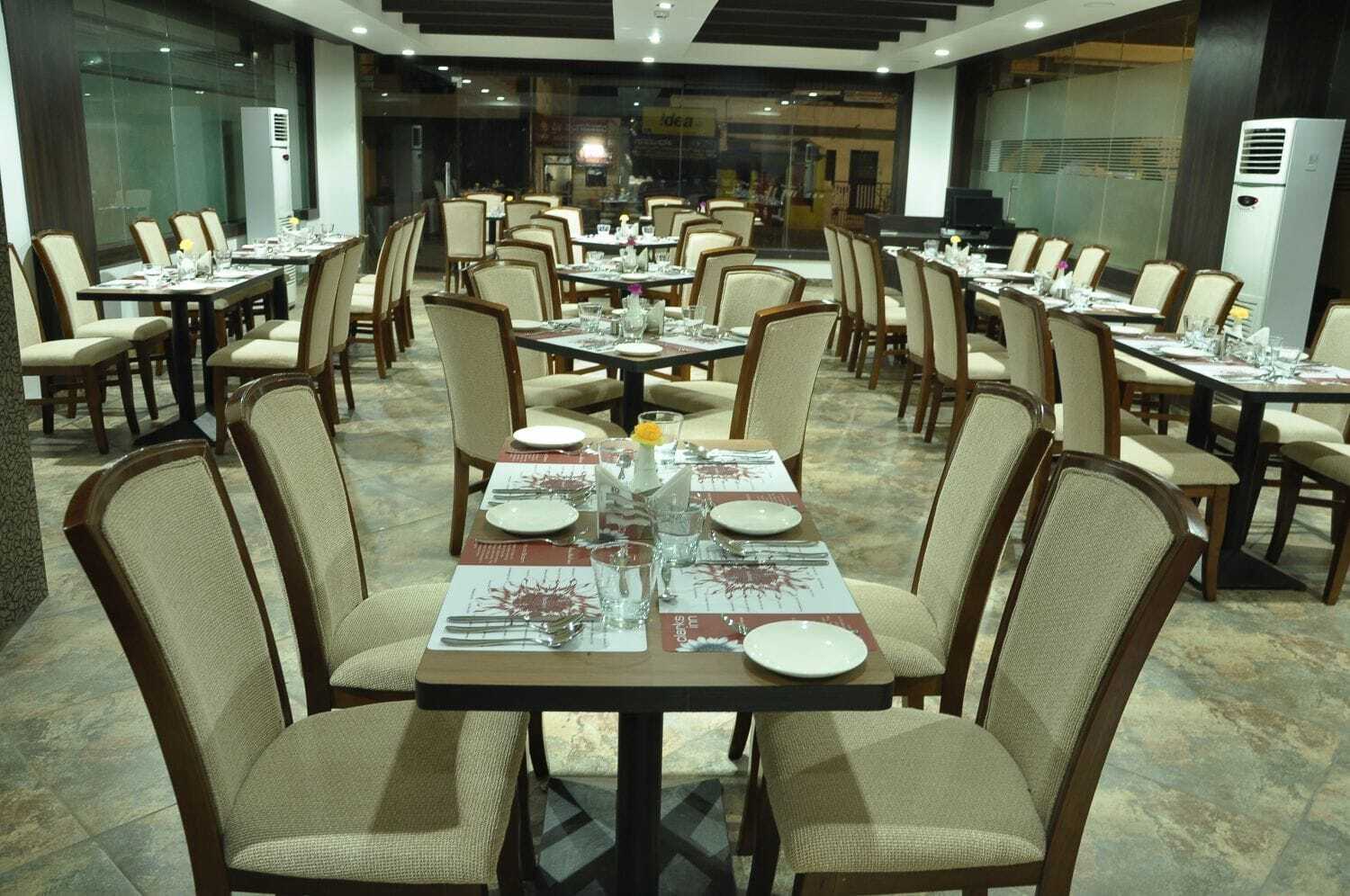 Grand Clarks Inn Бадами Екстериор снимка